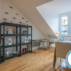 downtown-boutique-duplex.hotels-lisbon-portugal.com/